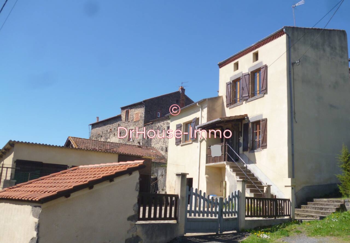 Maison 5 pièces de 81 m² - Bergonne (63500)