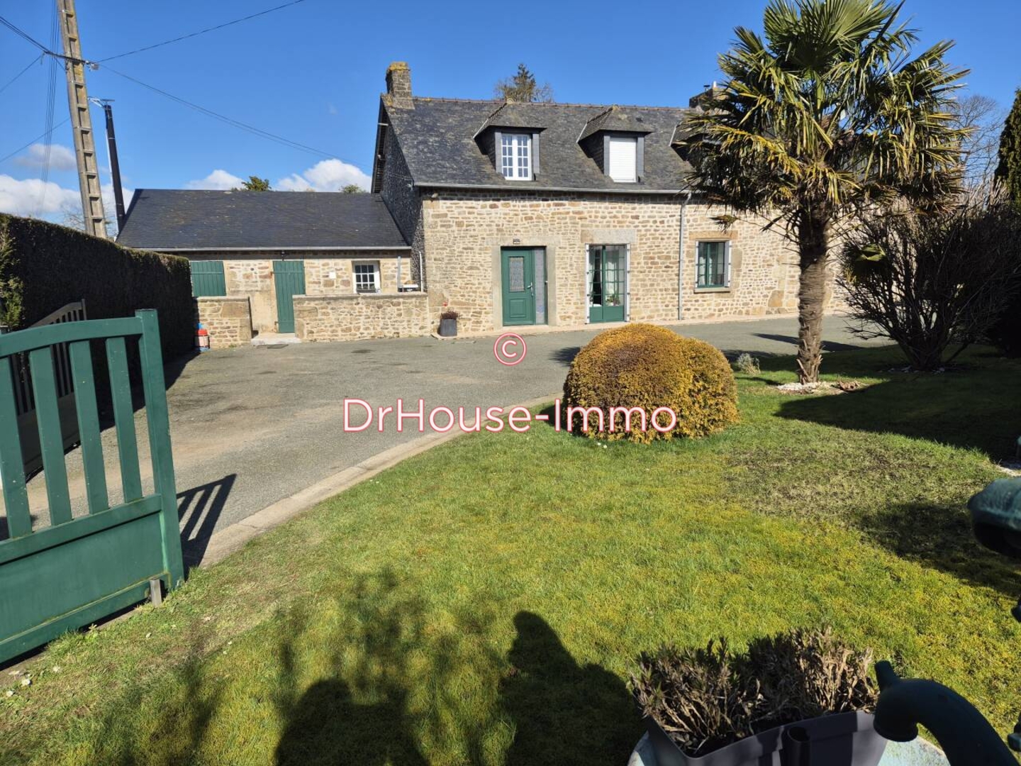 Maison 7 pièces de 147 m² - Gorron (53120)