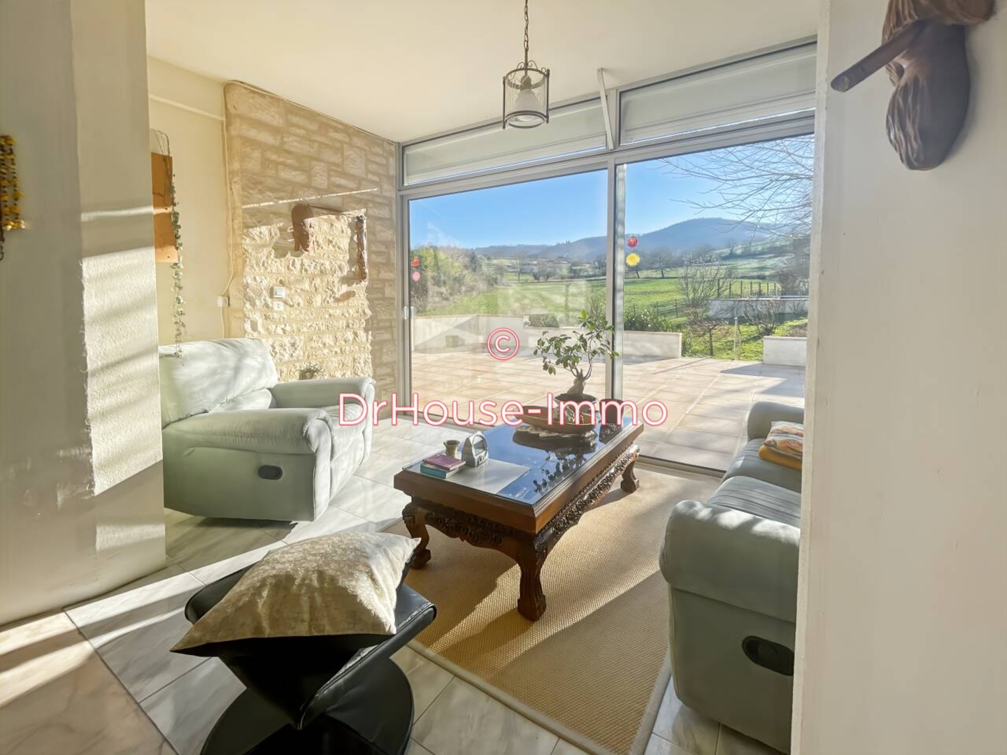 Maison 6 pièces de 165 m² - Saint-Céré (46400)