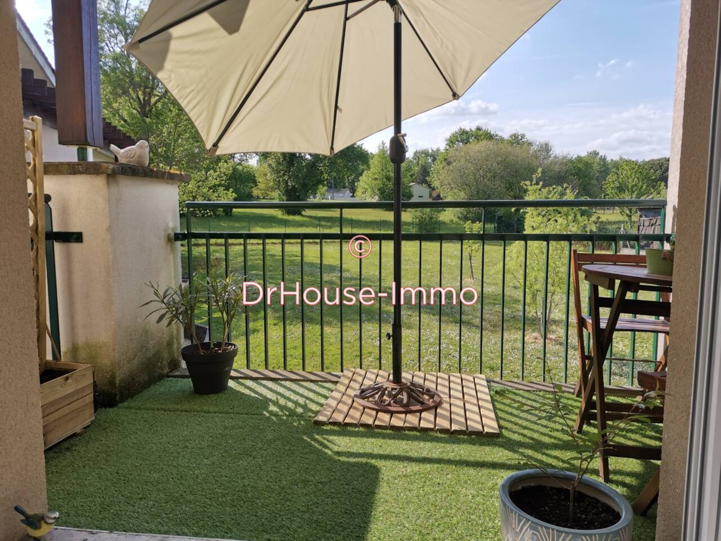 Appartement 2 pièces de 40 m² - Saint-Yzan-de-Soudiac (33920)