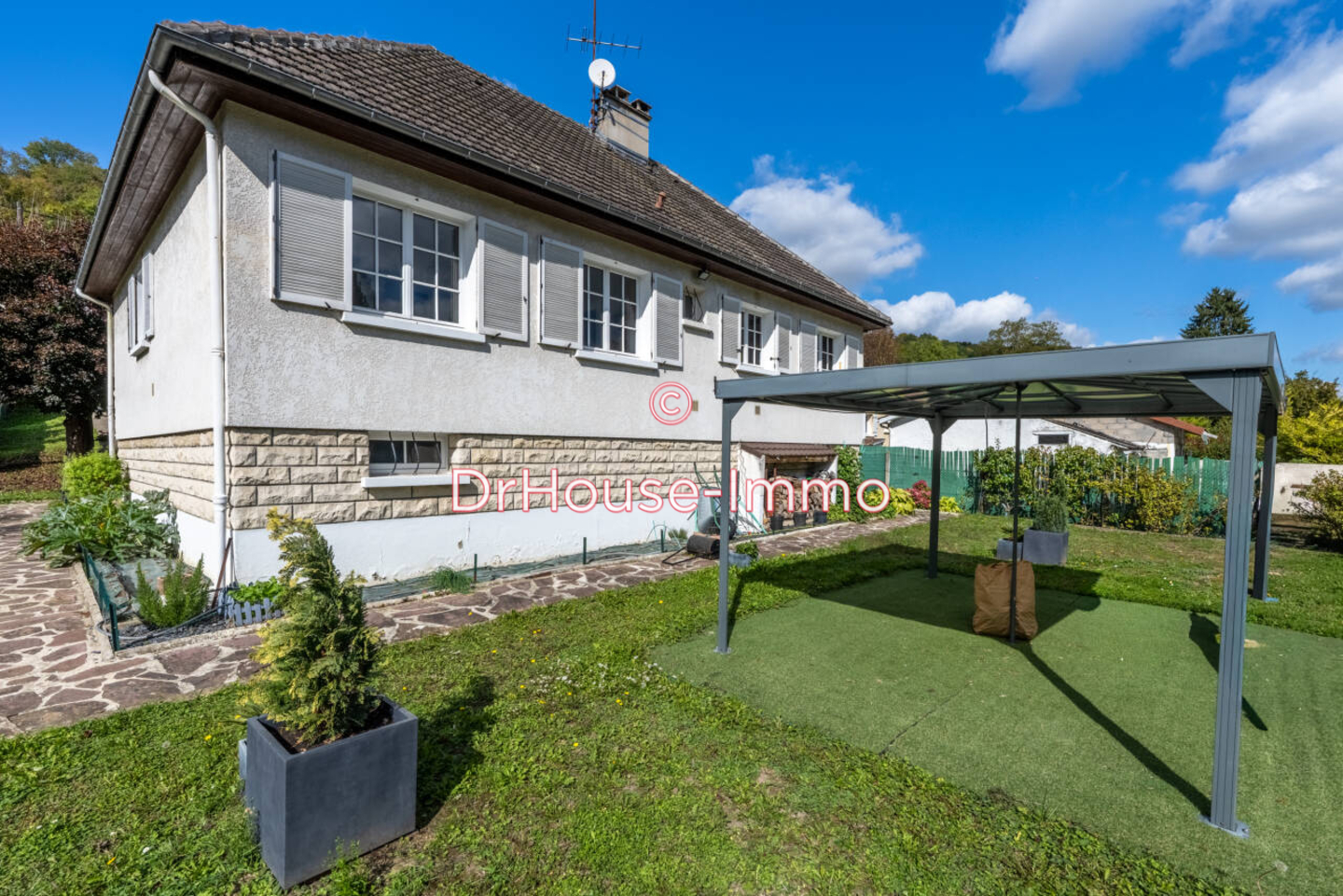 Maison 5 pièces de 150 m² - Auffreville-Brasseuil (78930)