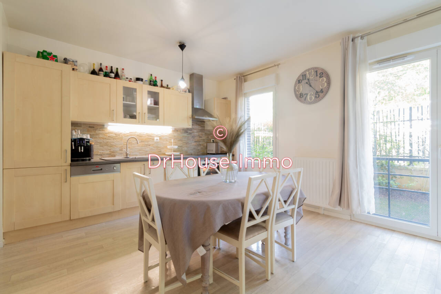 Appartement 3 pièces de 64 m² - Trappes (78190)