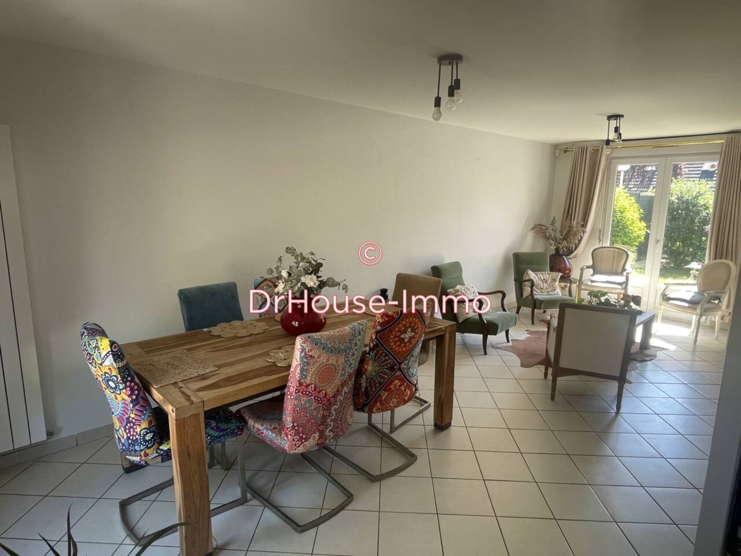 Maison 5 pièces de 85 m² - Limay (78520)