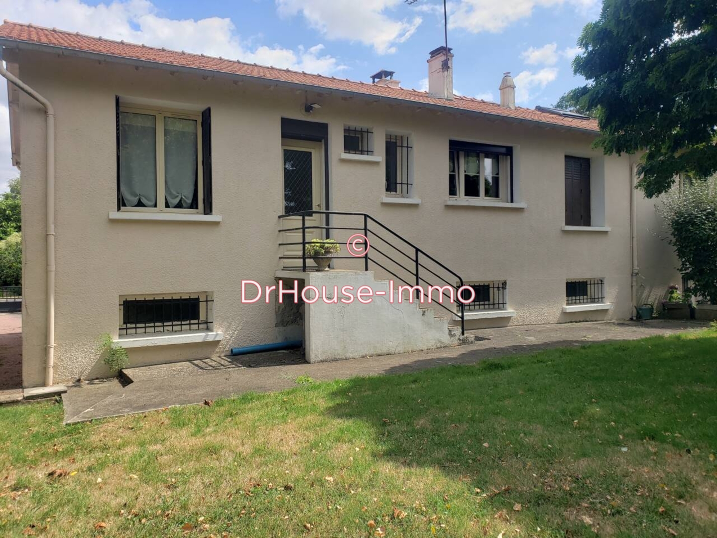 Maison 7 pièces de 130 m² - Saint-Michel-le-Cloucq (85200)