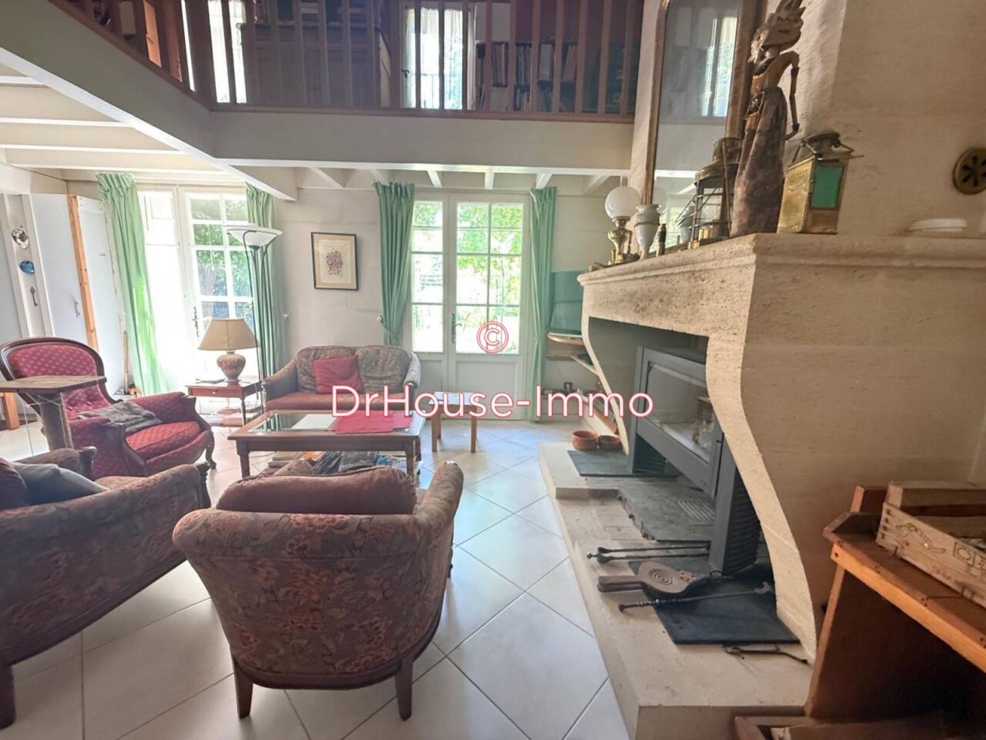 Maison 5 pièces de 220 m² - Saint-Émilion (33330)