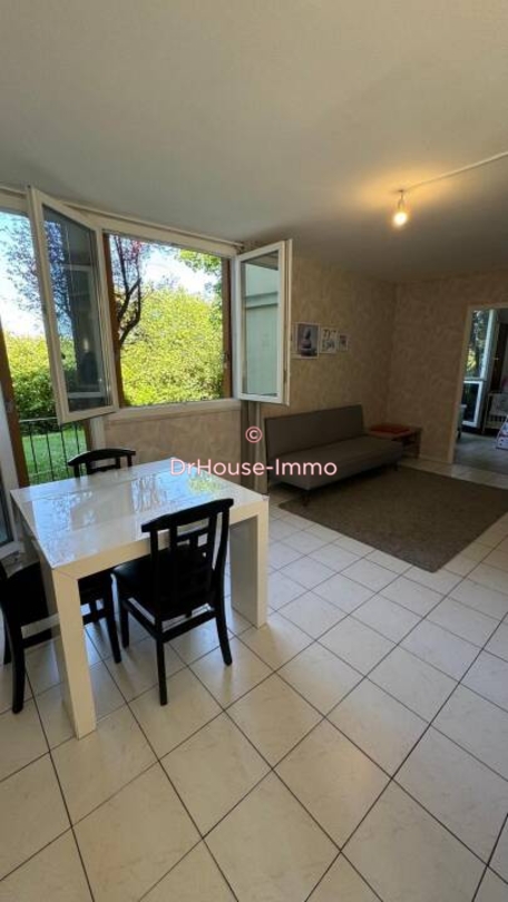 Appartement 4 pièces de 65 m² - Noisy-le-Grand (93160)