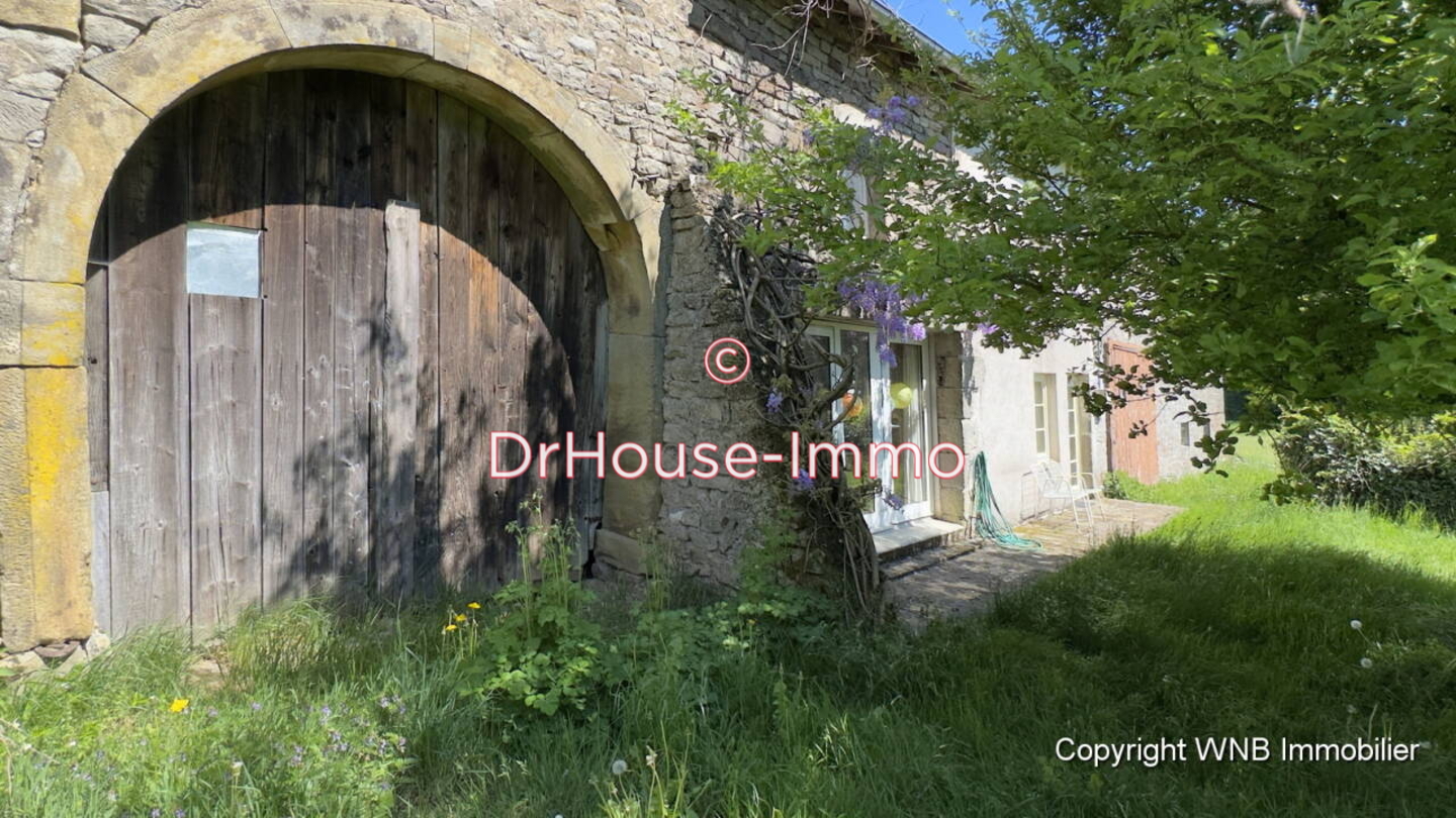 Maison 8 pièces de 252 m² - Bains-les-Bains (88240)