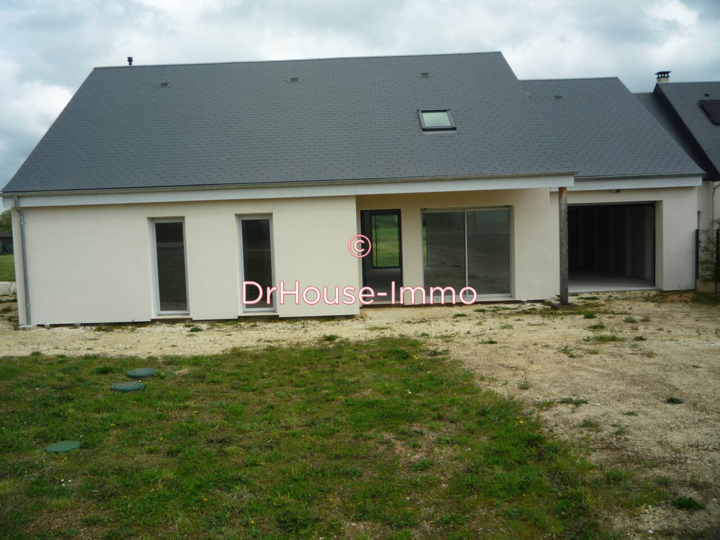 Maison 4 pièces de 116 m² - Savigné-sur-Lathan (37340)