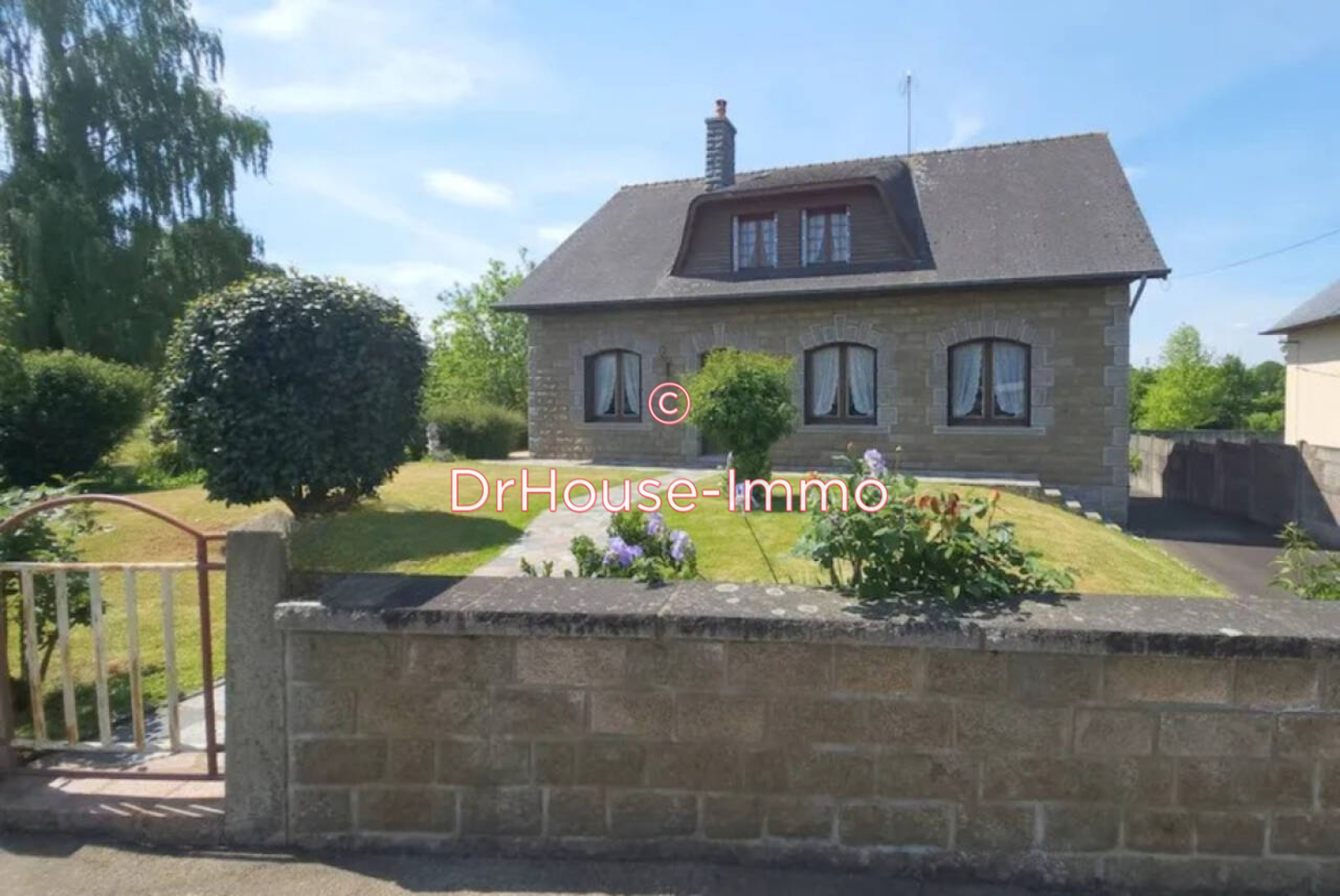 Maison 7 pièces de 140 m² - Louvigné-du-Désert (35420)