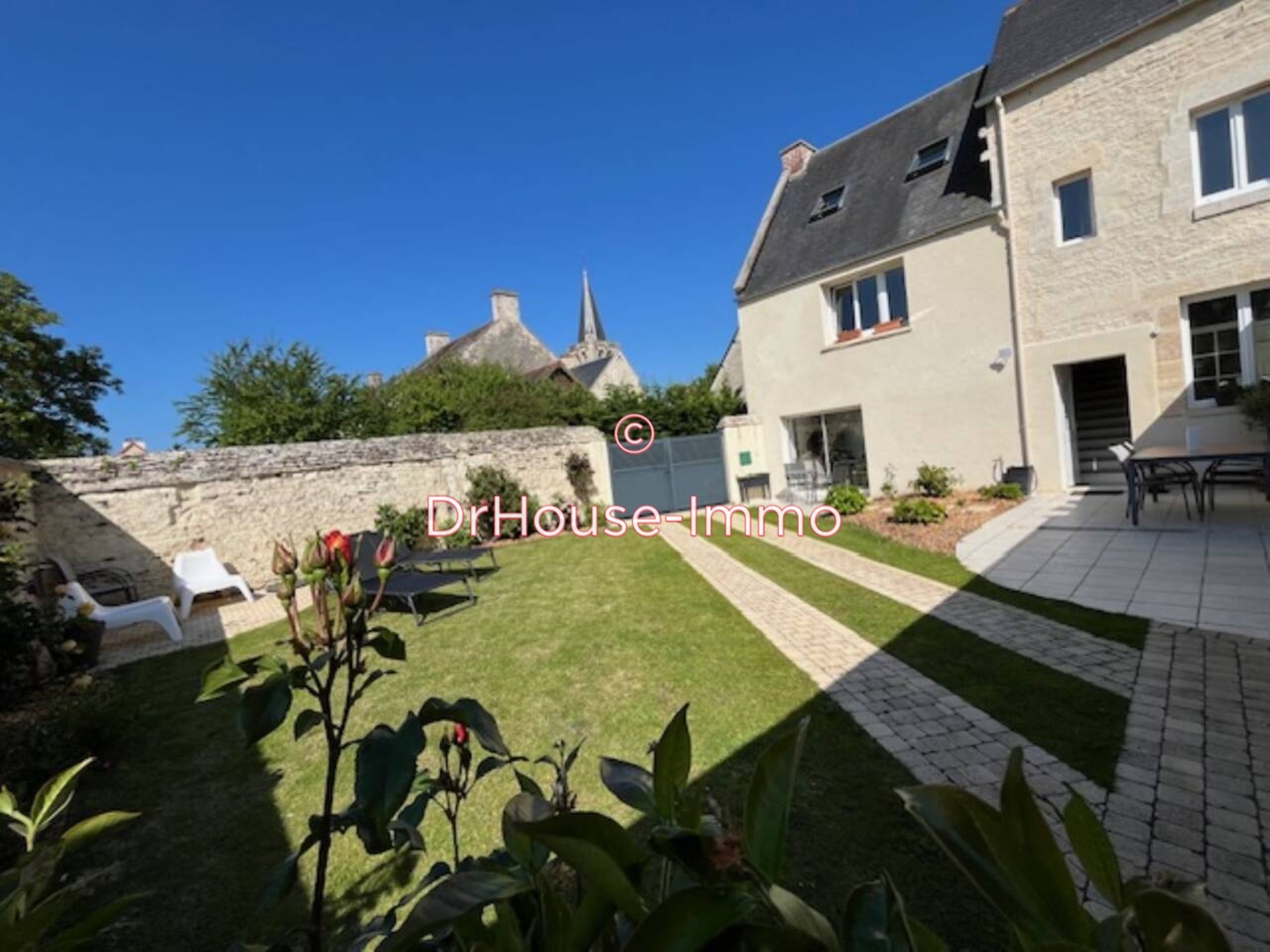 Maison 8 pièces de 170 m² - Rots (14980)