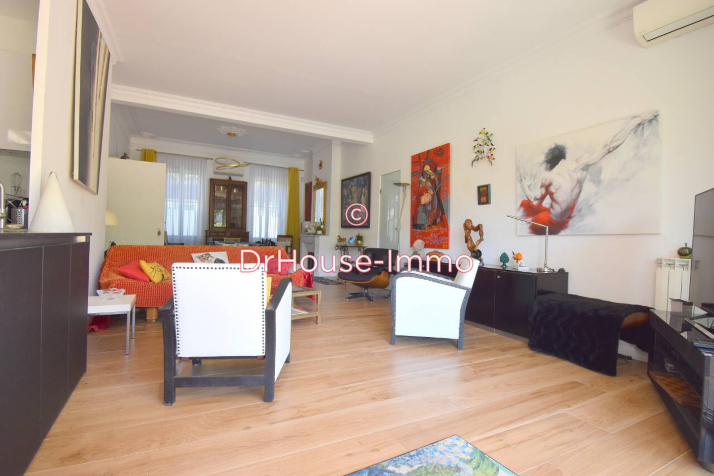 Maison 7 pièces de 197 m² - Marseille (13010)