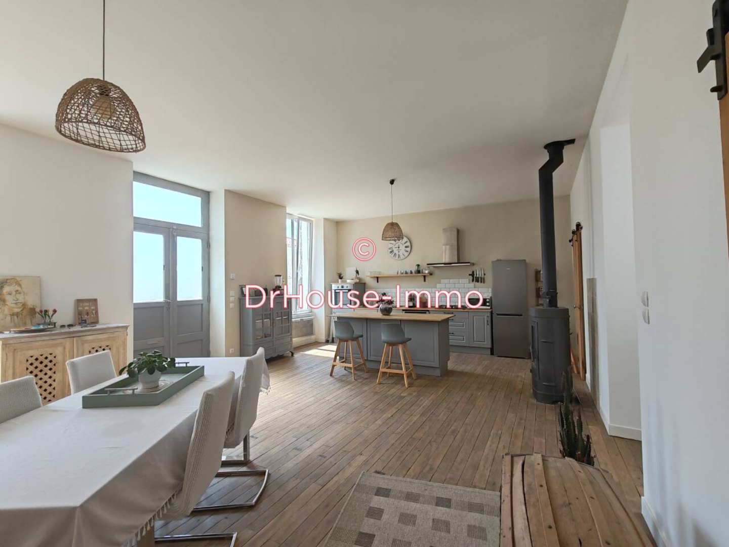 Maison 5 pièces de 149 m² - La Taillée (85450)