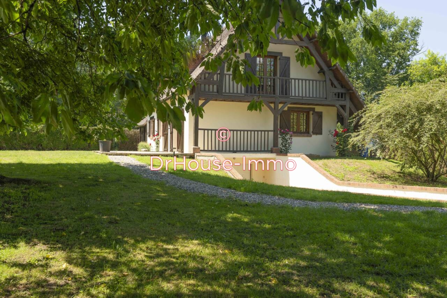 Maison 5 pièces de 128 m² - Freulleville (76510)