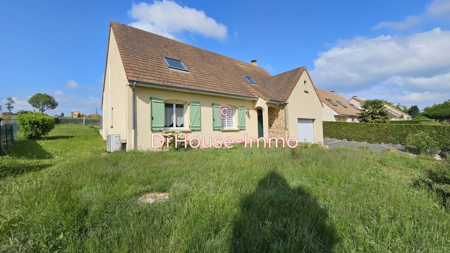 Maison 6 pièces de 157 m² - Brette-les-Pins (72250)