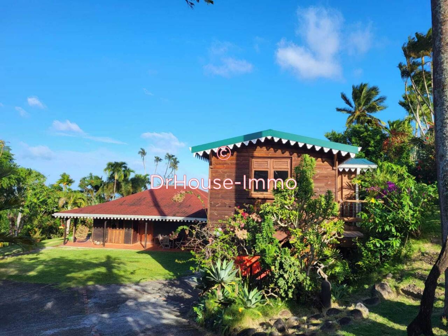 Maison 6 pièces de 120 m² - Robert (97231)