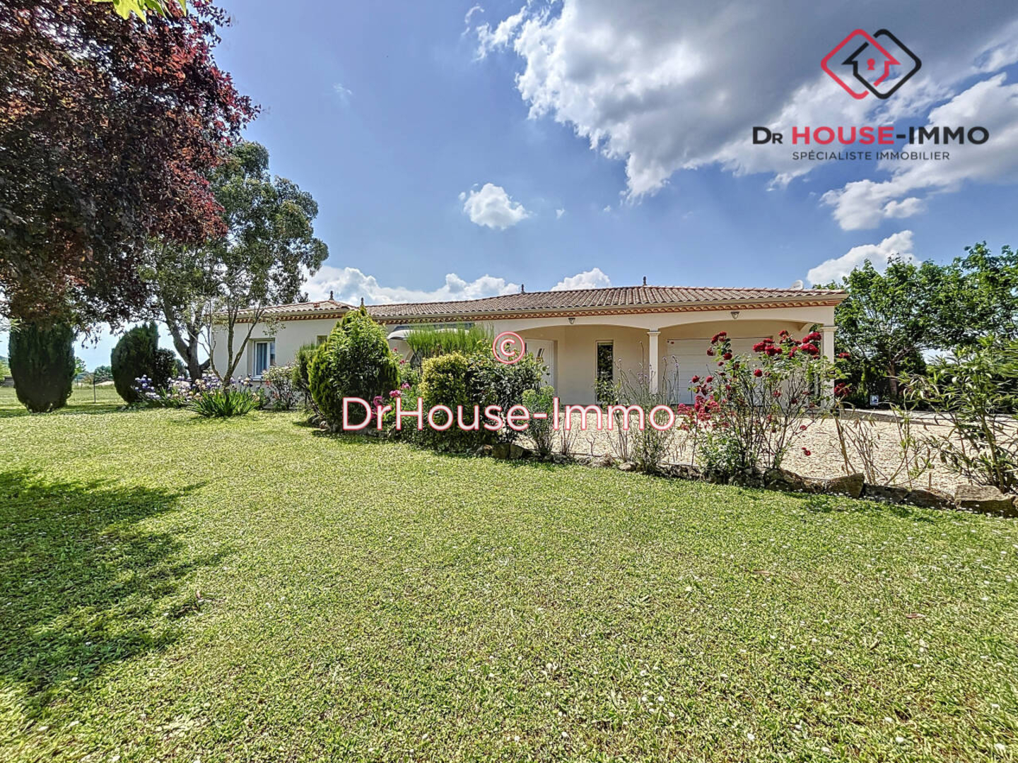 Maison 5 pièces de 140 m² - Saint-Léon-sur-l'Isle (24110)