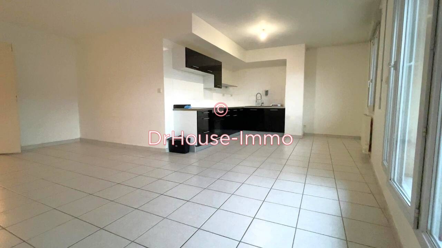 Appartement 3 pièces de 63 m² - Villefranche-sur-Saône (69400)