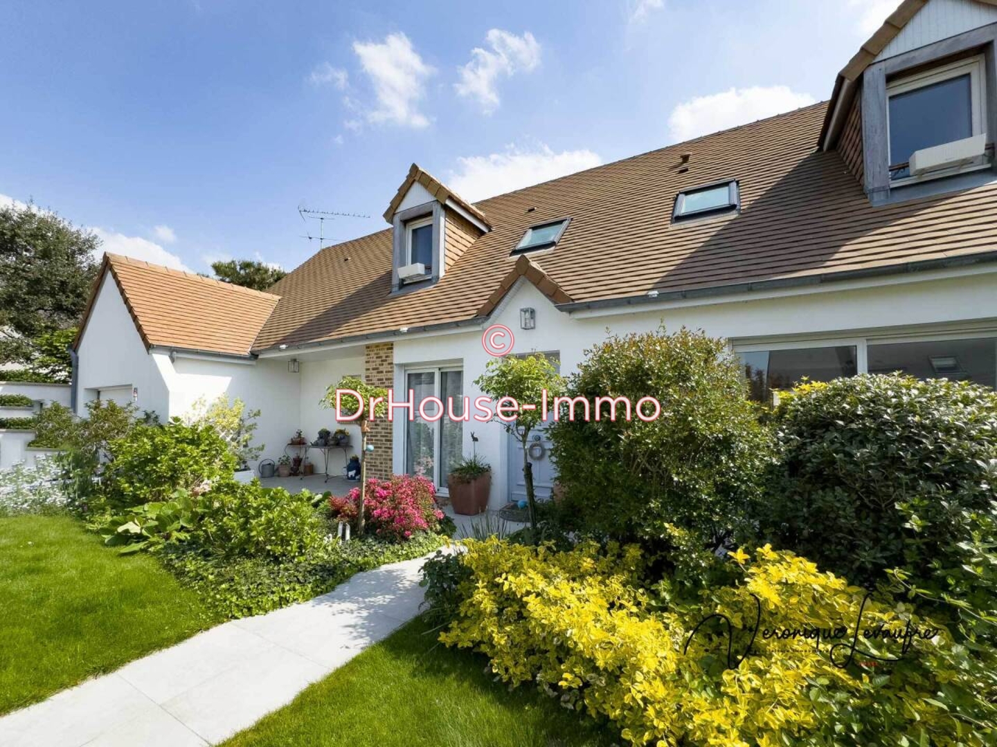 Maison 6 pièces de 176 m² - Agon-Coutainville (50230)