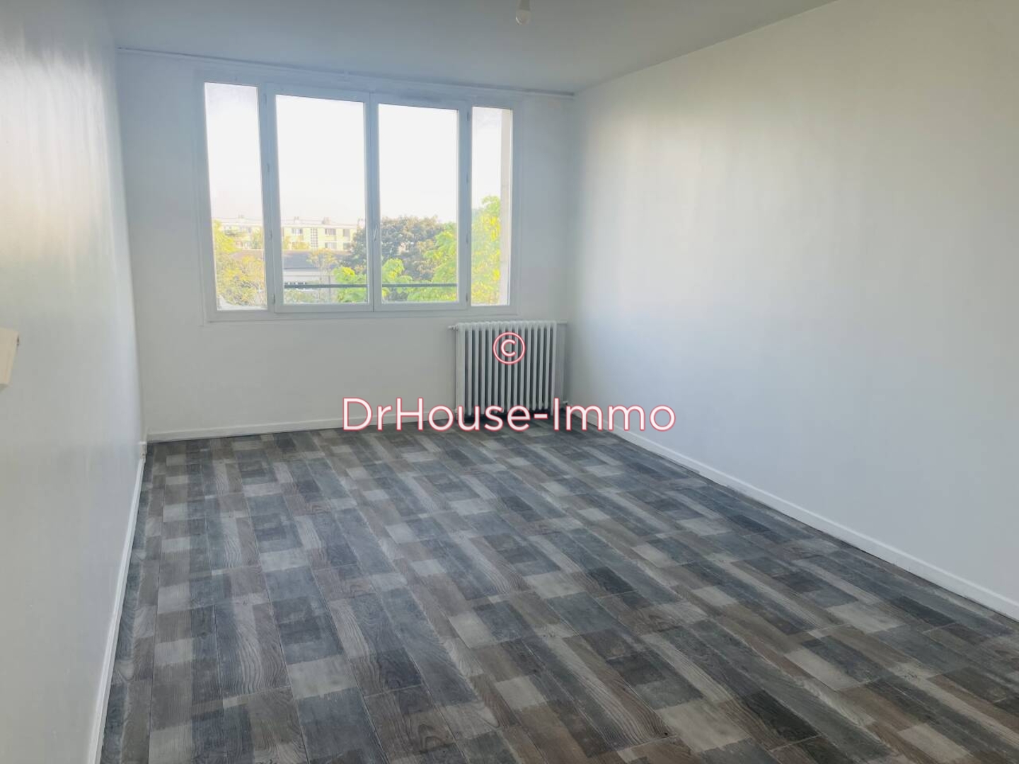 Appartement 3 pièces de 51 m² - Creil (60100)