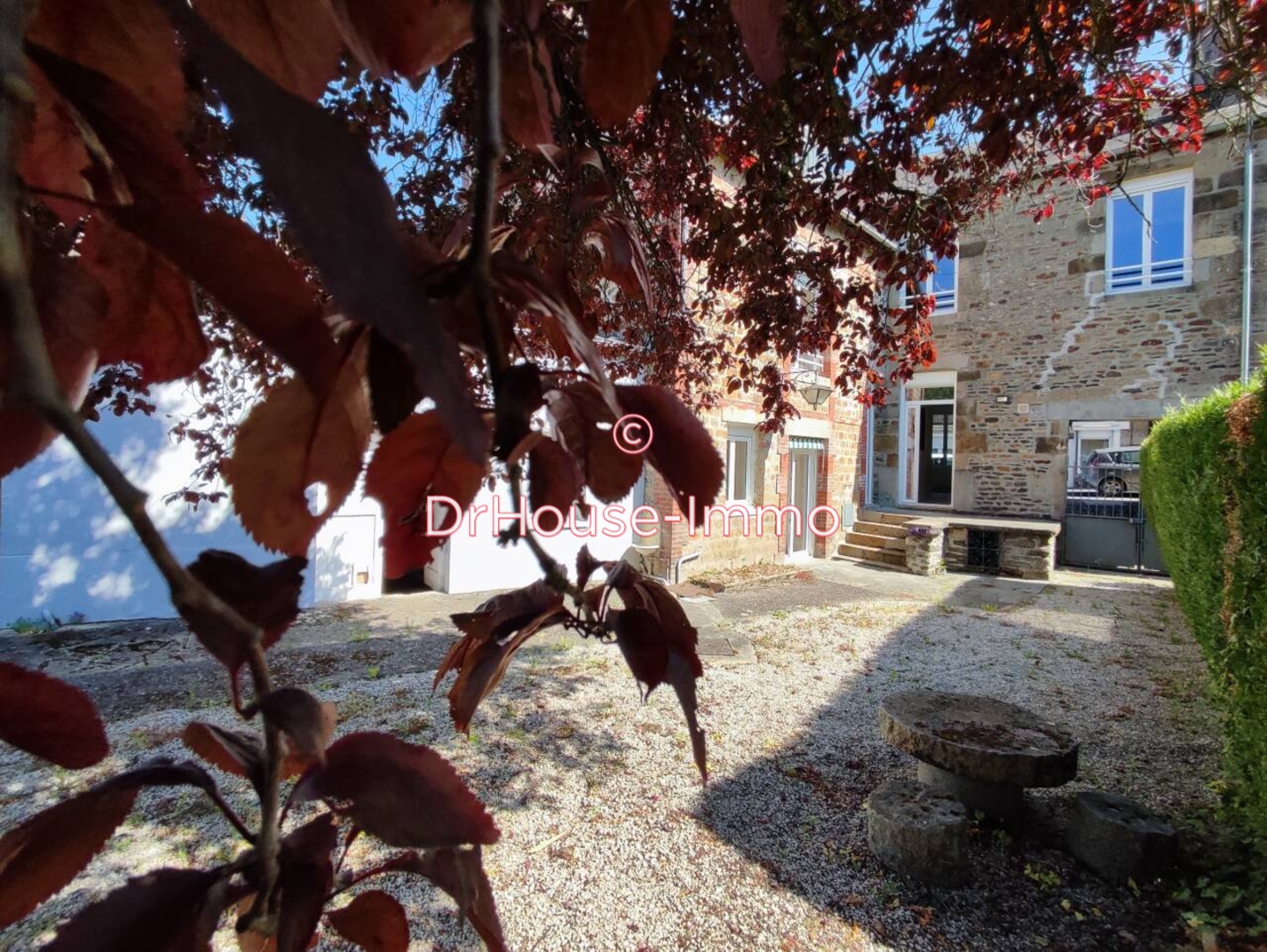 Maison 6 pièces de 138 m² - Vire Normandie (14500)