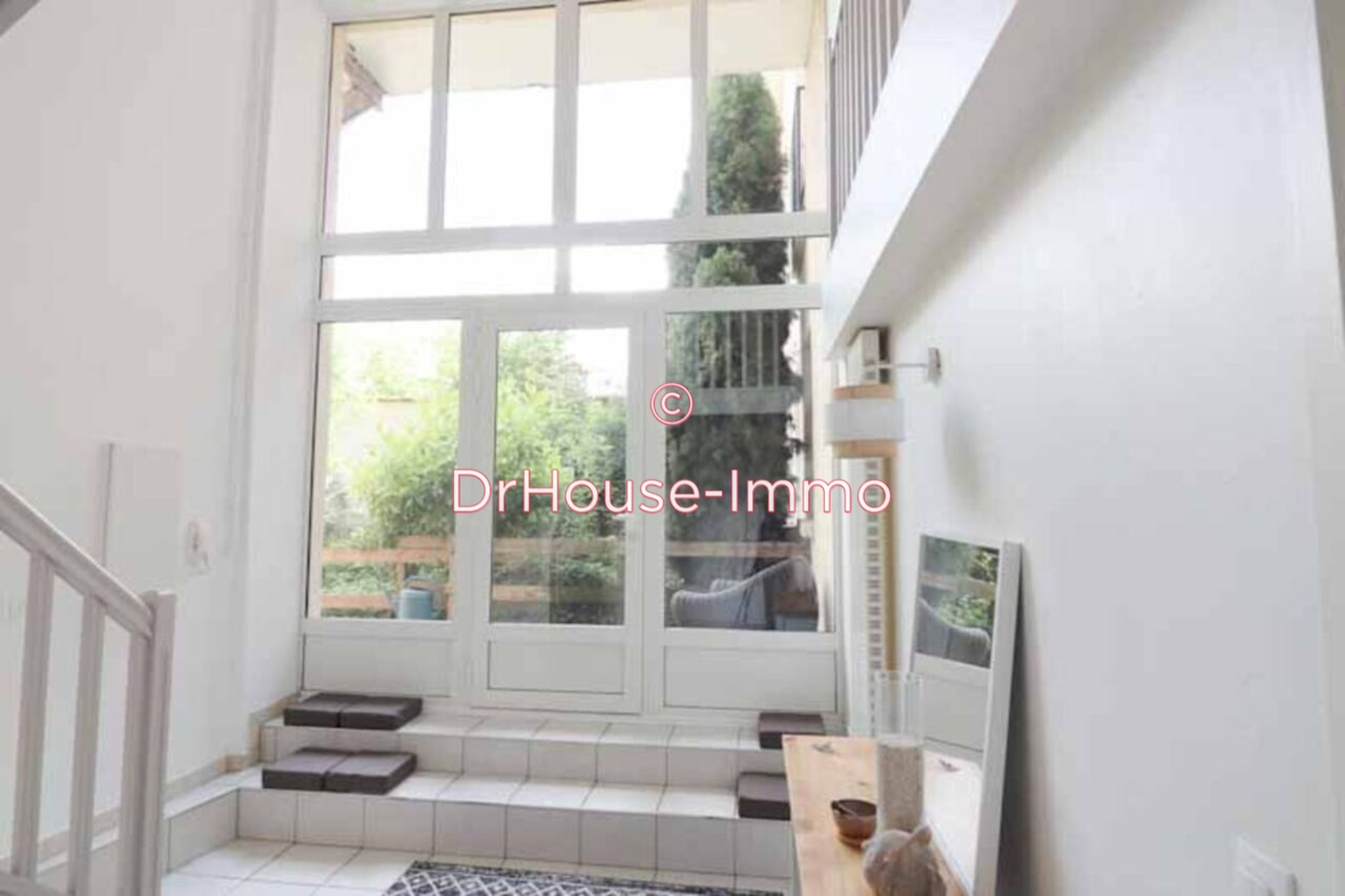 Appartement 4 pièces de 90 m² - Saint-Germain-au-Mont-d'Or (69650)