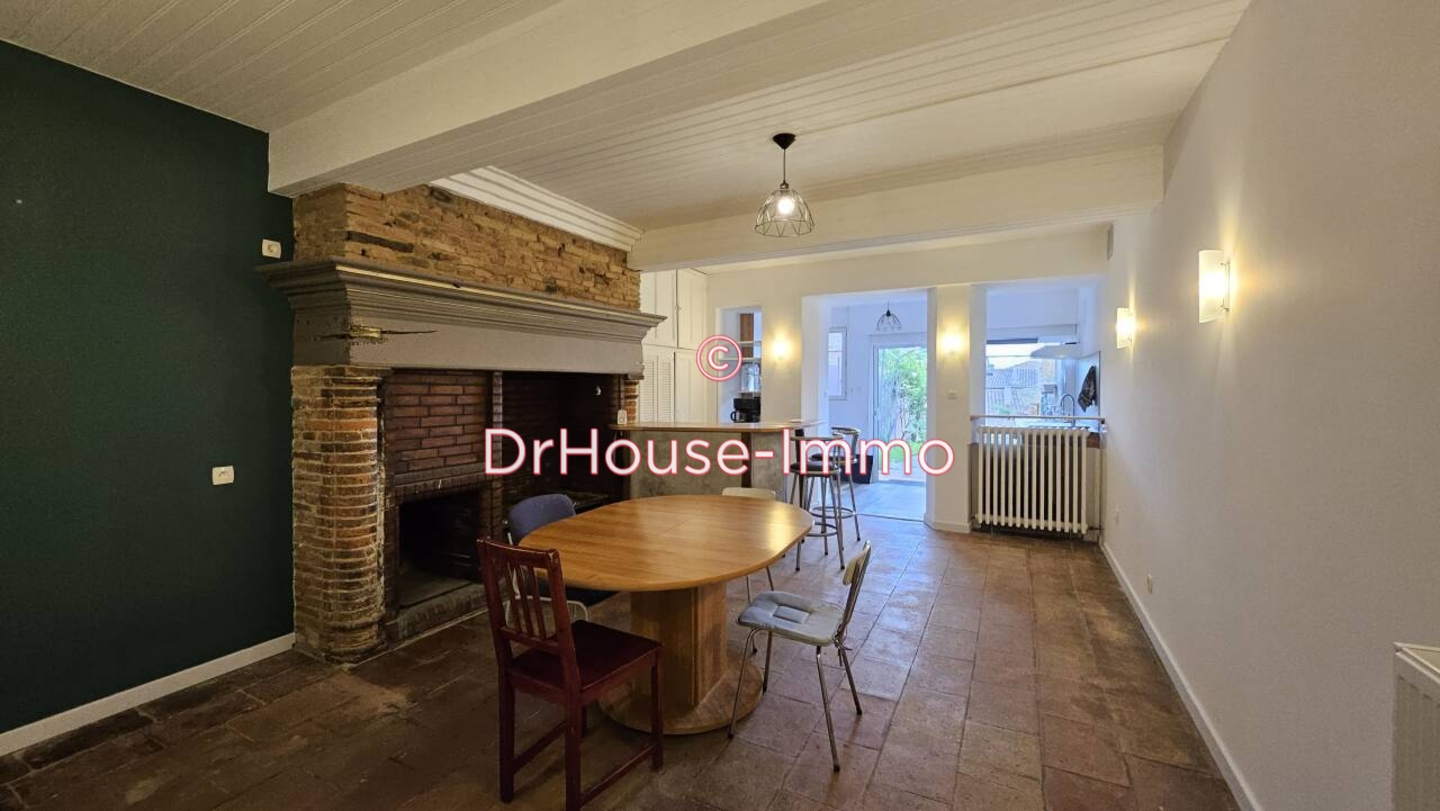 Maison 5 pièces de 187 m² - Beaumont-de-Lomagne (82500)