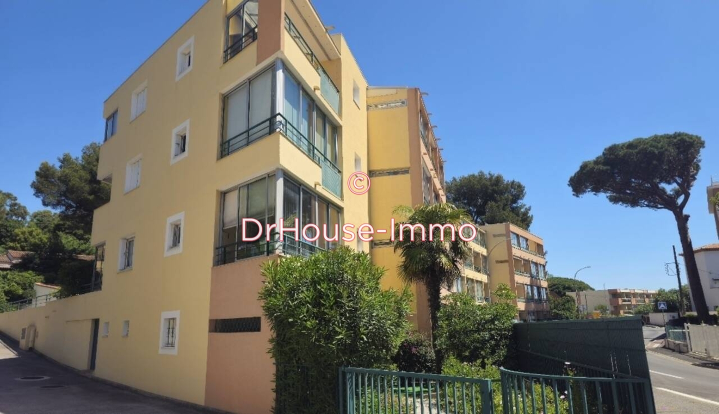 Appartement 2 pièces de 28 m² - Cavalaire-sur-Mer (83240)