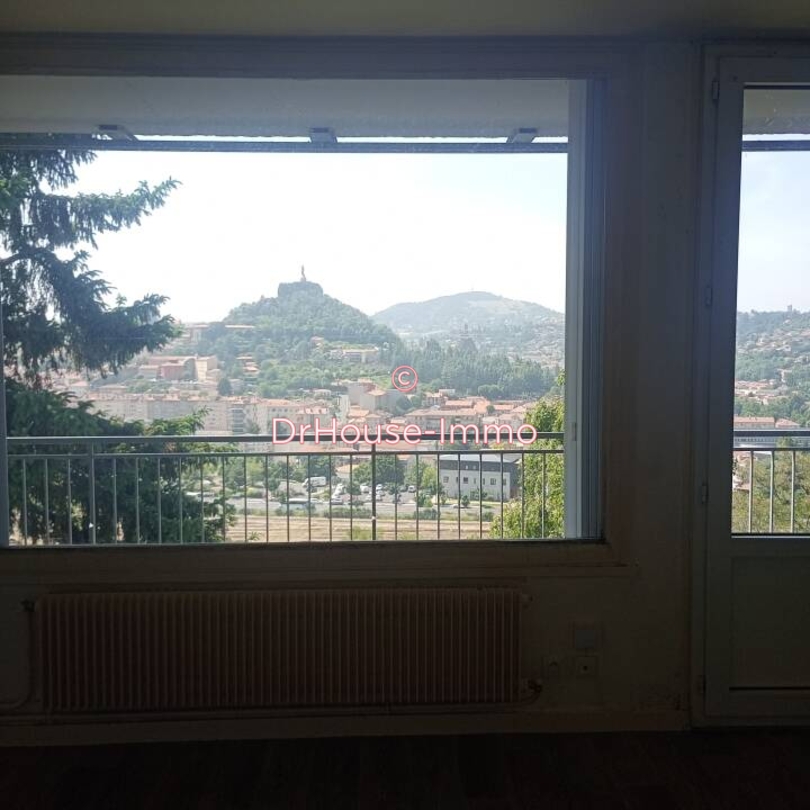 Appartement 5 pièces de 94 m² - Le Puy-en-Velay (43000)