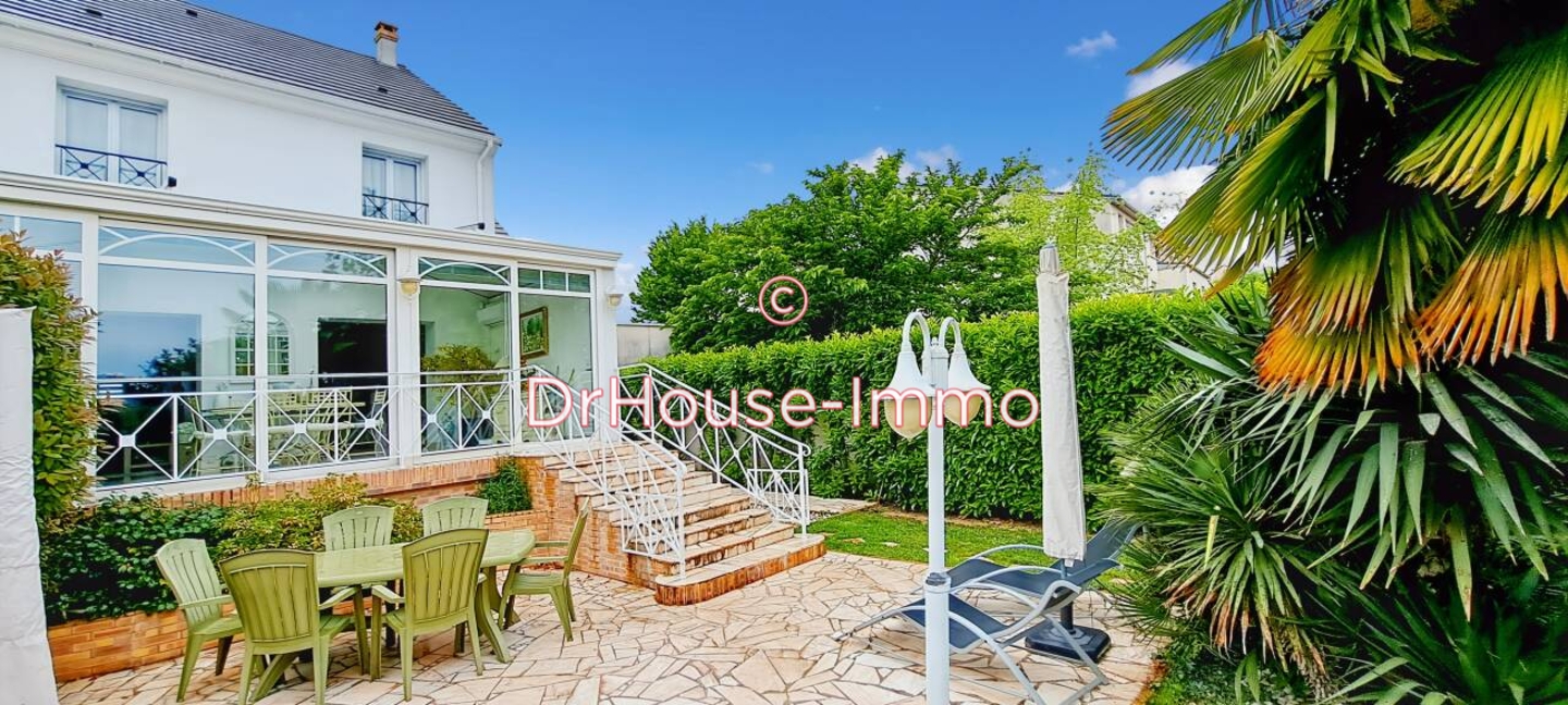 Maison 6 pièces de 130 m² - Pontault-Combault (77340)