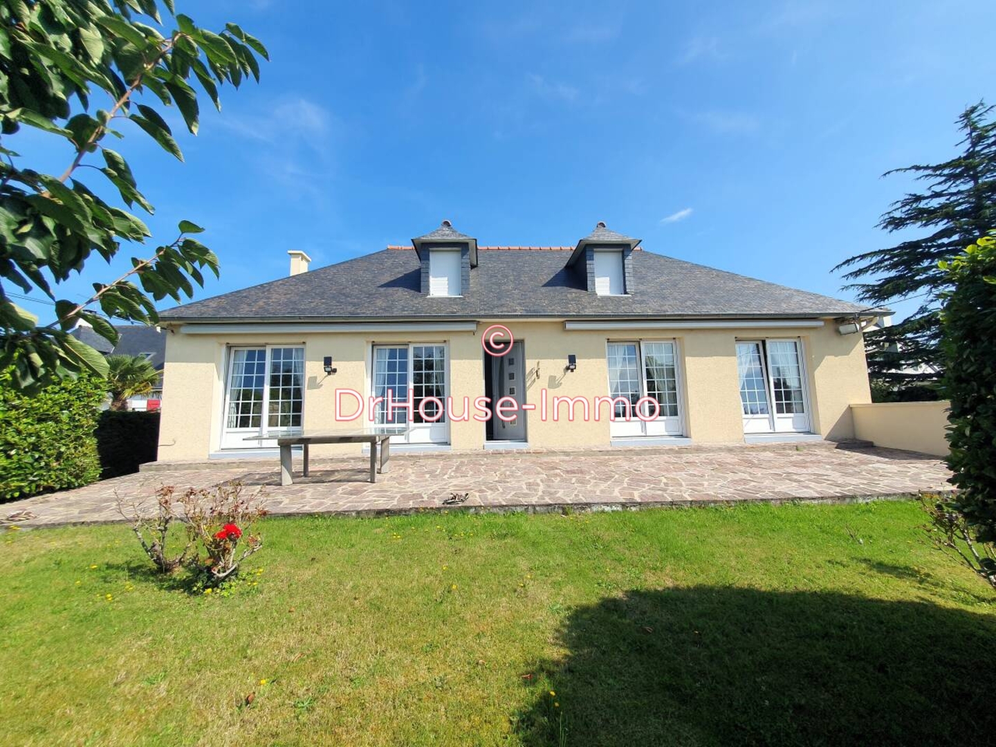 Maison 6 pièces de 118 m² - Cancale (35260)