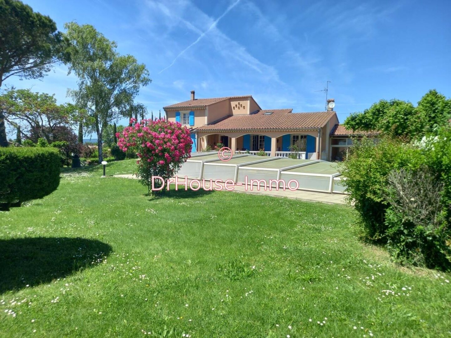 Maison 6 pièces de 140 m² - Charols (26450)