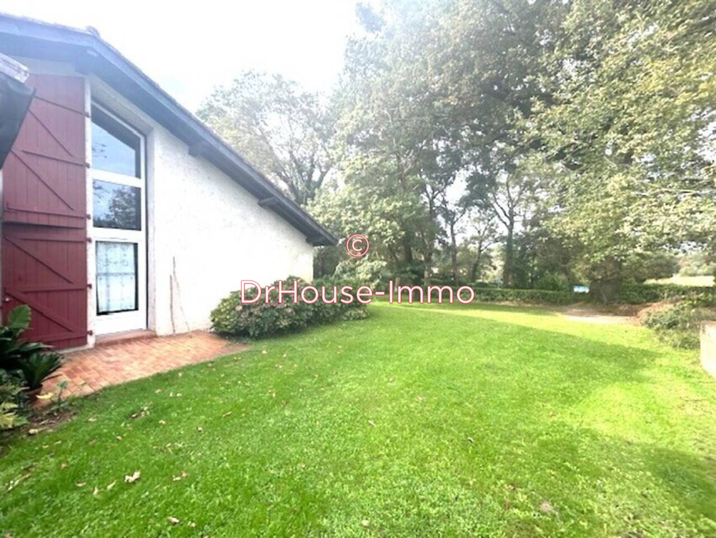 Maison 8 pièces de 240 m² - Saint-Vincent-de-Tyrosse (40230)