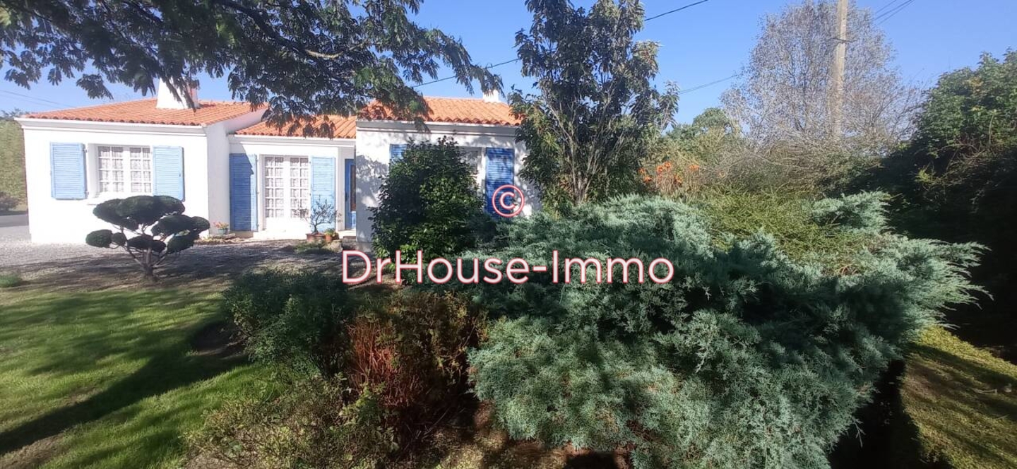 Maison 18 pièces de 302 m² - Commequiers (85220)