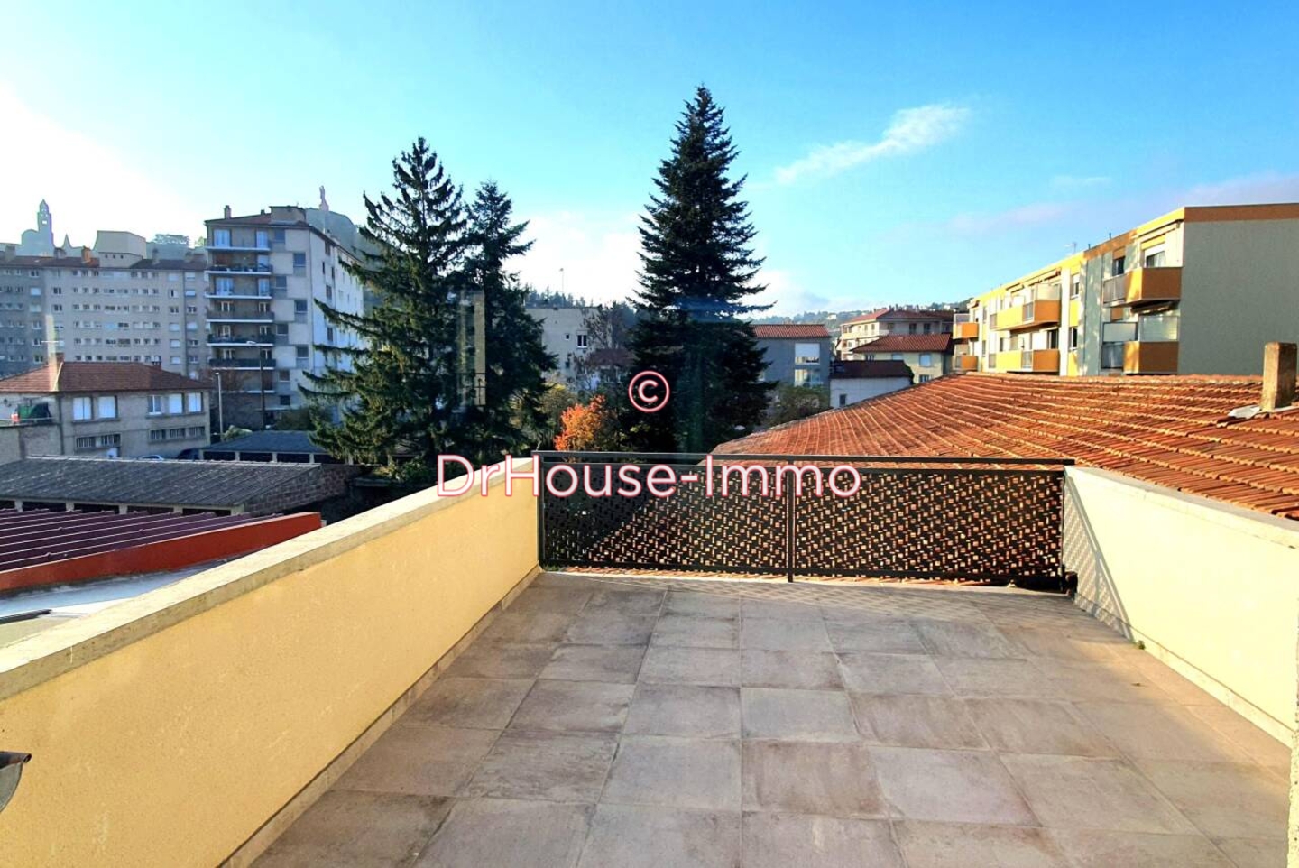 Appartement 6 pièces de 96 m² - Le Puy-en-Velay (43000)