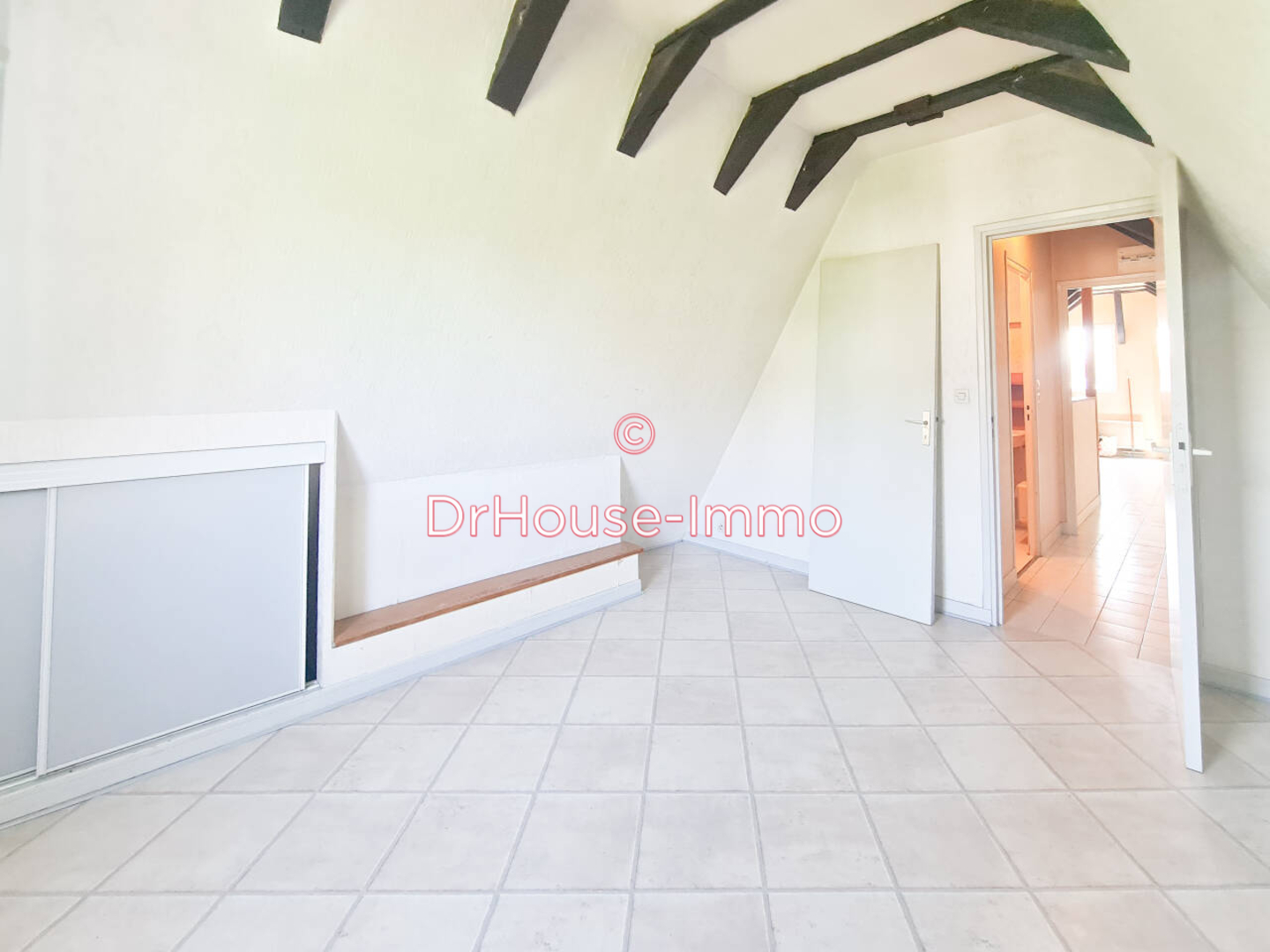 Appartement 2 pièces de 30 m² - Tours (37000)