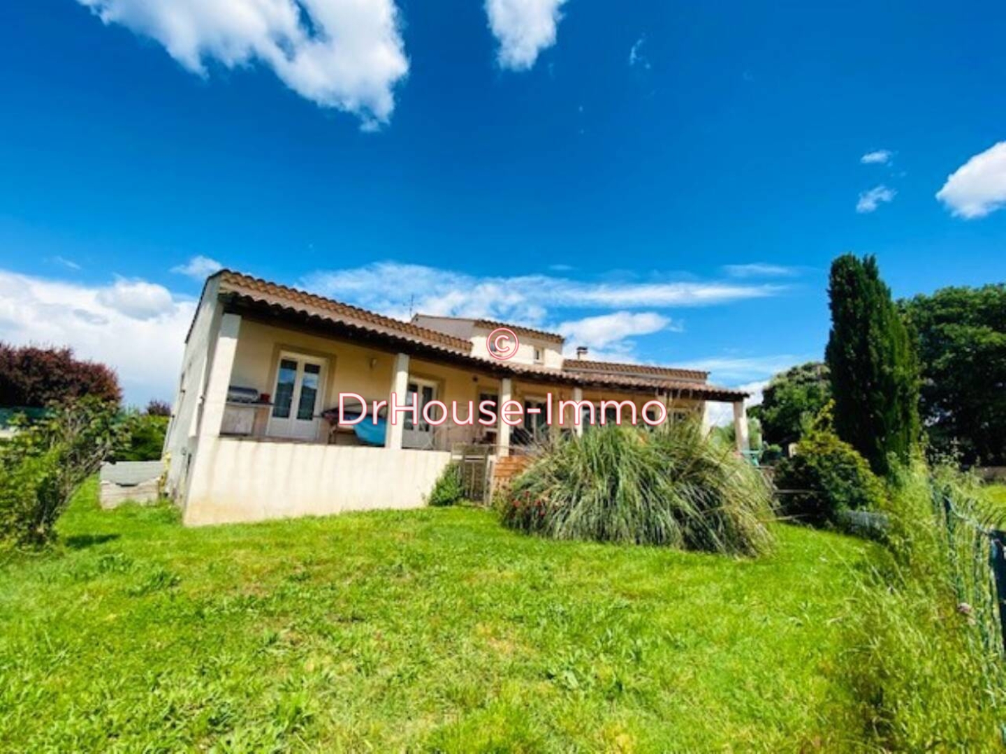 Maison 6 pièces de 164 m² - Uzès (30700)