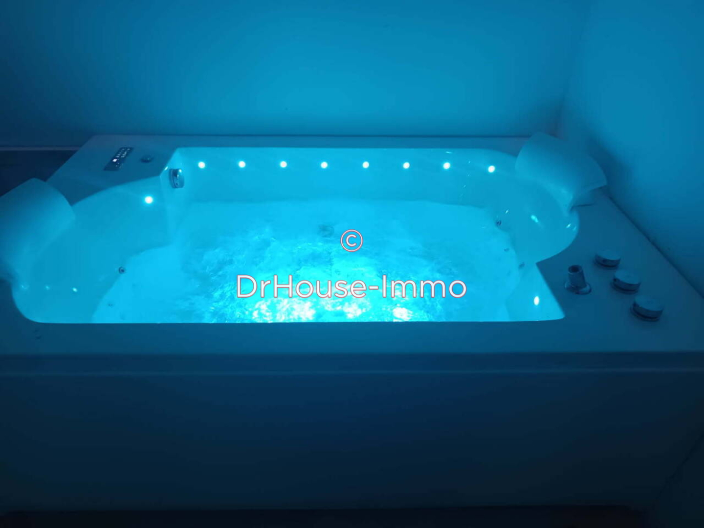 Maison 7 pièces de 120 m² - Saïx (81710)