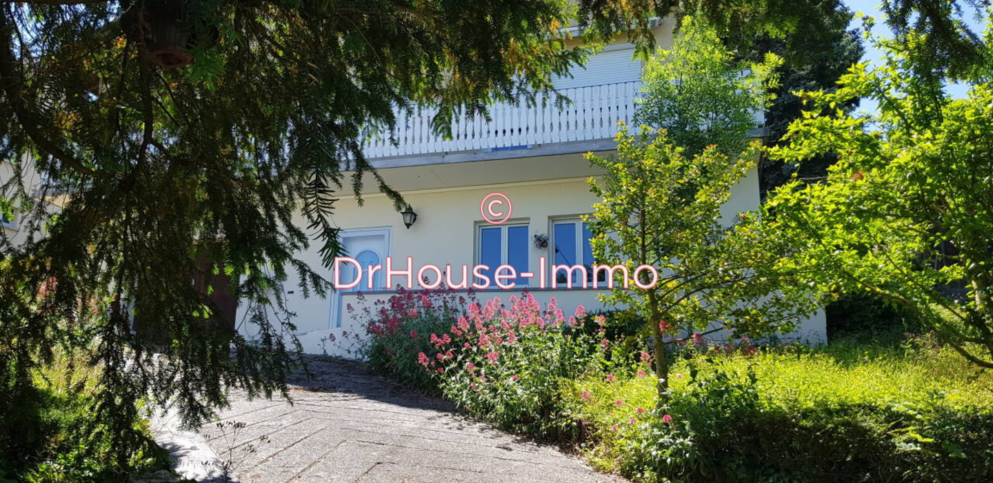 Maison 8 pièces de 220 m² - Bergholtzzell (68500)