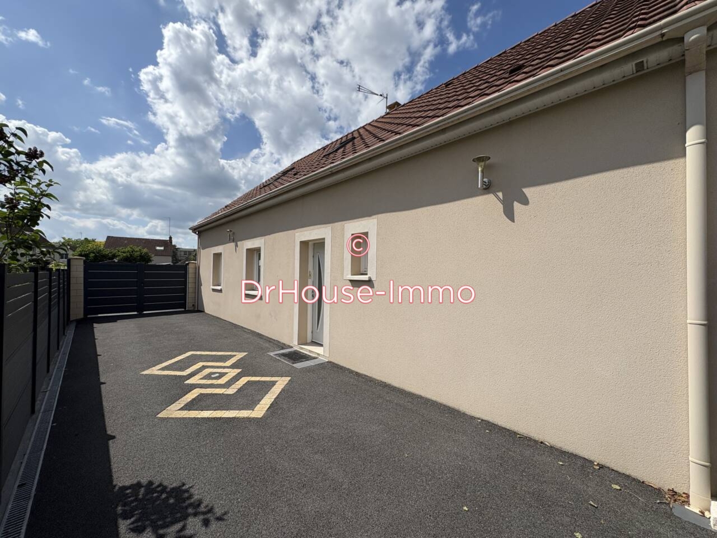 Maison 7 pièces de 127 m² - Châteauroux (36000)