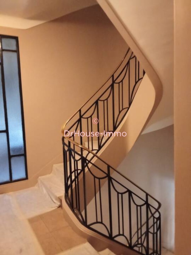 Appartement 1 pièce de 9 m² - Paris (75016)