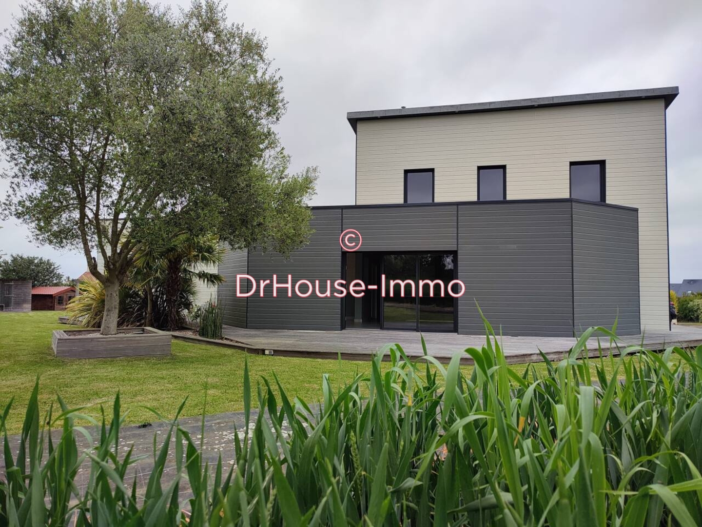 Maison 6 pièces de 177 m² - Rucqueville (14480)