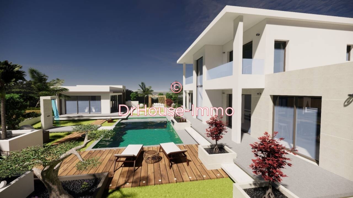 Maison 7 pièces de 242 m² - Saint-Laurent-sur-Saône (01750)