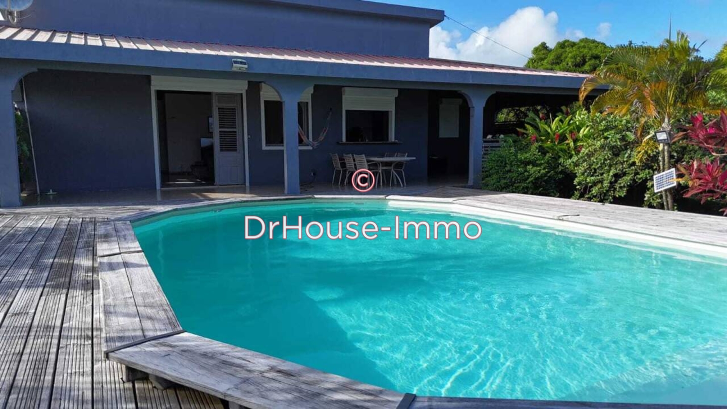 Maison 5 pièces de 150 m² - Robert (97231)