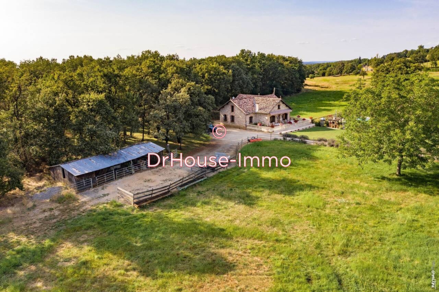 Maison 7 pièces de 228 m² - Vaour (81140)