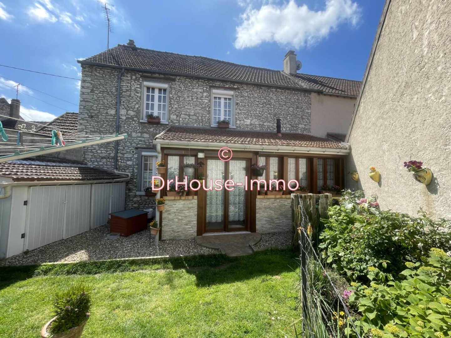 Maison 5 pièces de 122 m² - Guernes (78520)