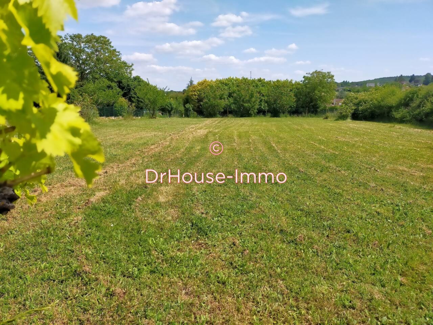 Terrain de 1 970 m² - La Roche-Posay (86270)