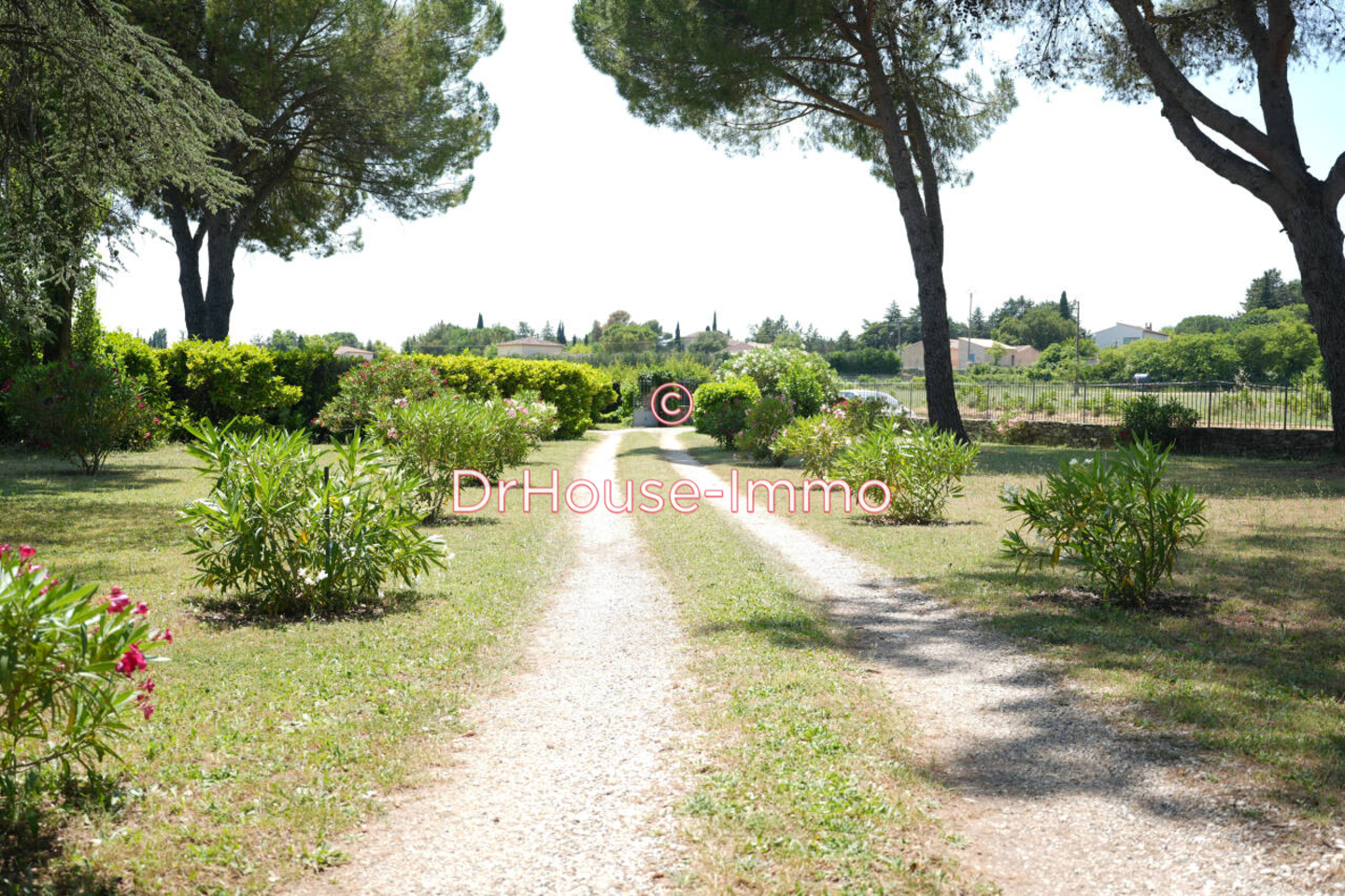 Maison 6 pièces de 141 m² - Uzès (30700)