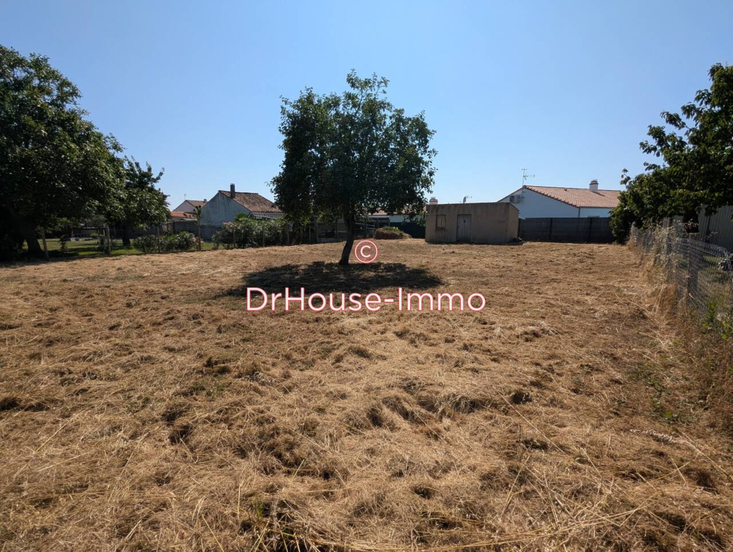 Terrain de 591 m² - Jard-sur-Mer (85520)