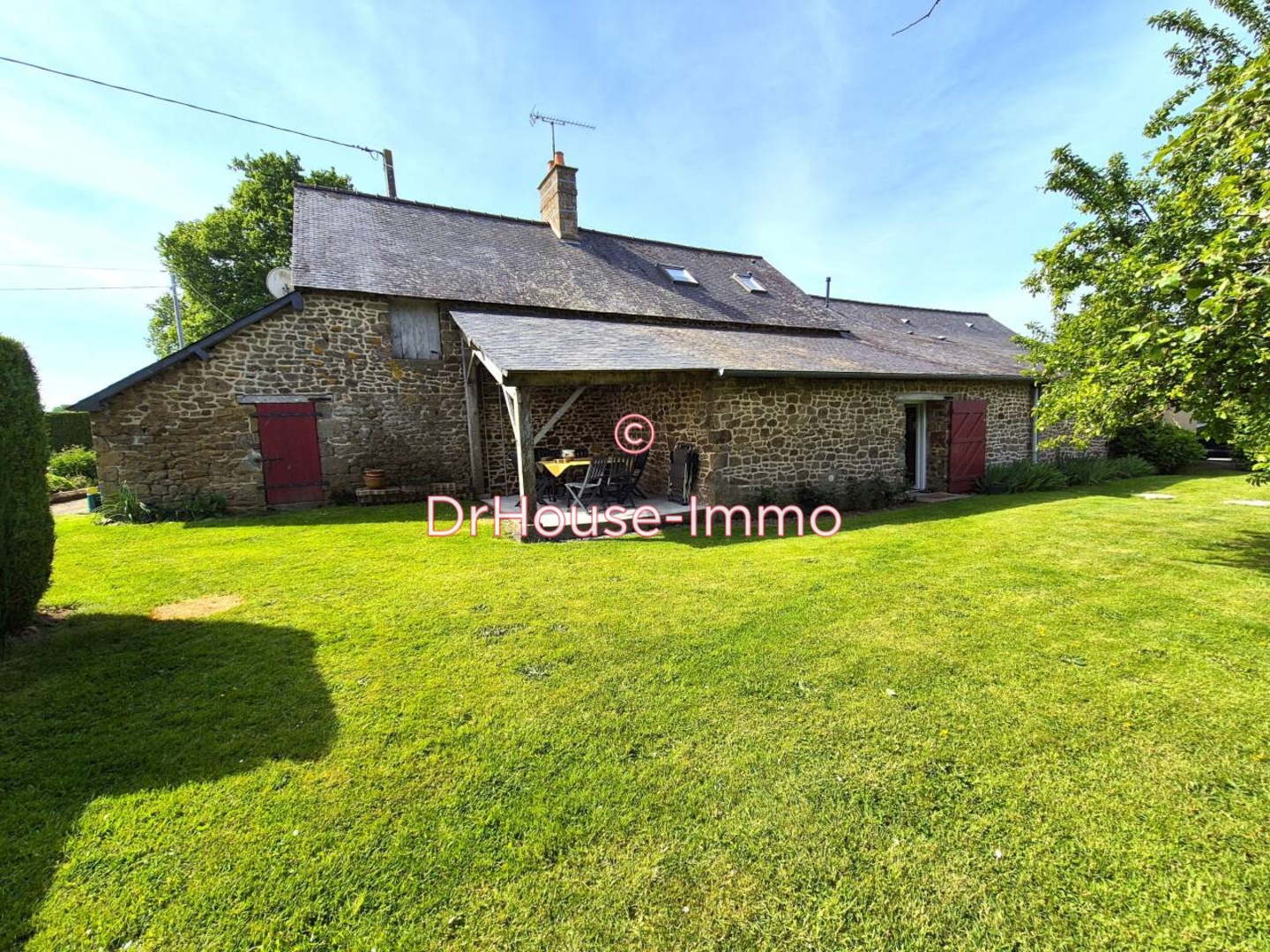 Maison 6 pièces de 120 m² - Saint-Berthevin-la-Tannière (53220)