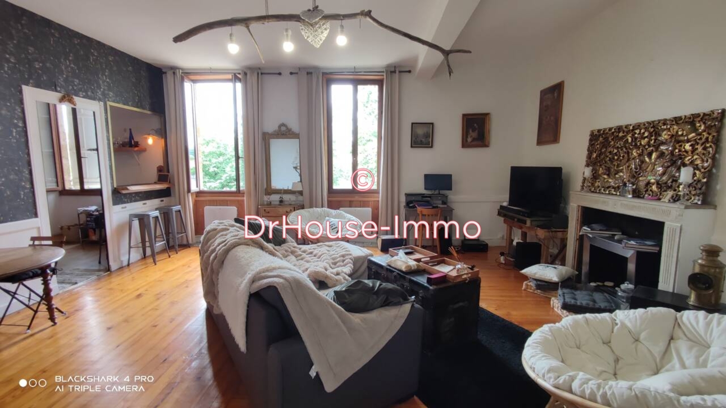 Maison 5 pièces de 200 m² - Caudrot (33490)